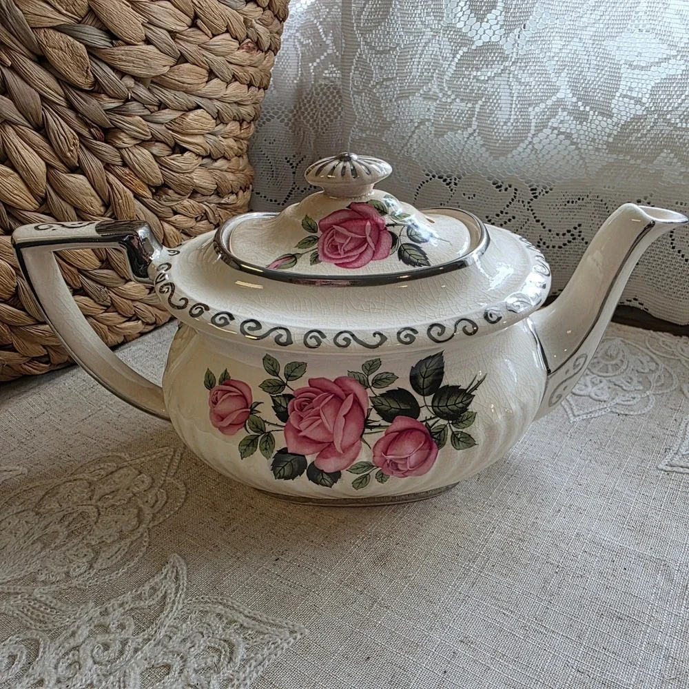 Georgian Gibsons‎ England Teapot Large Pink Roses Cream Silver Trim Vintage